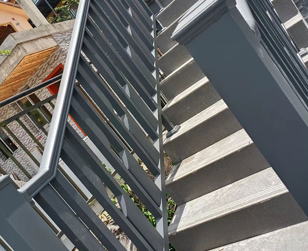 重庆梯步护栏厂家
